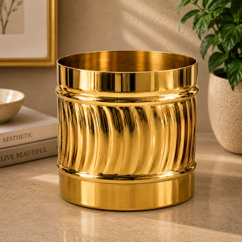 ecofynd Set of 2 Cylindrical Metal Planter – 6 Inch, Symmetrical Design