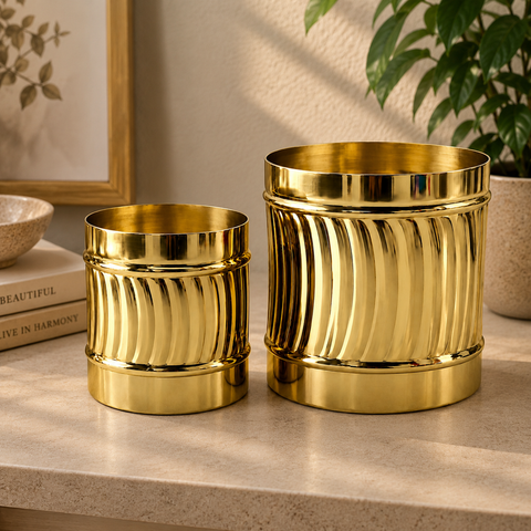 ecofynd Set of 2 Cylindrical Metal Planter – 6/7 Inch, Symmetrical Design