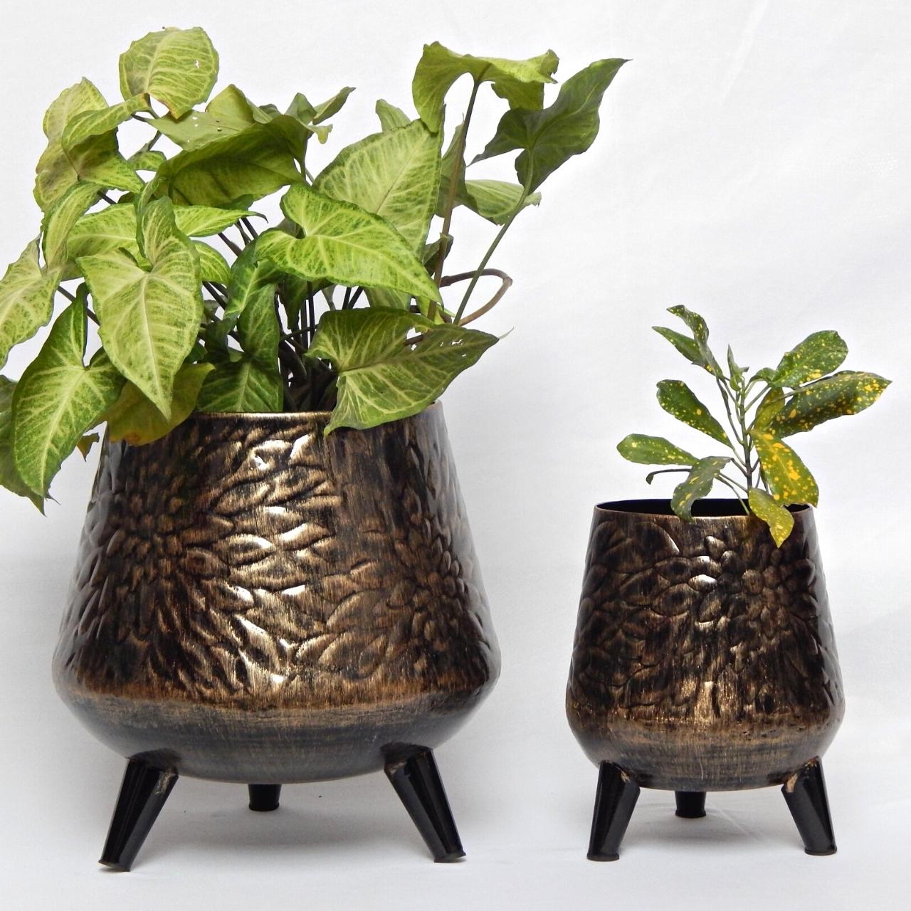 Hazel Metal Planter with Stand