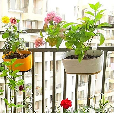 metal balcony hanging planter Metal Balcony Railing Planter – Stylish White & Gold Hanging Flower Pot