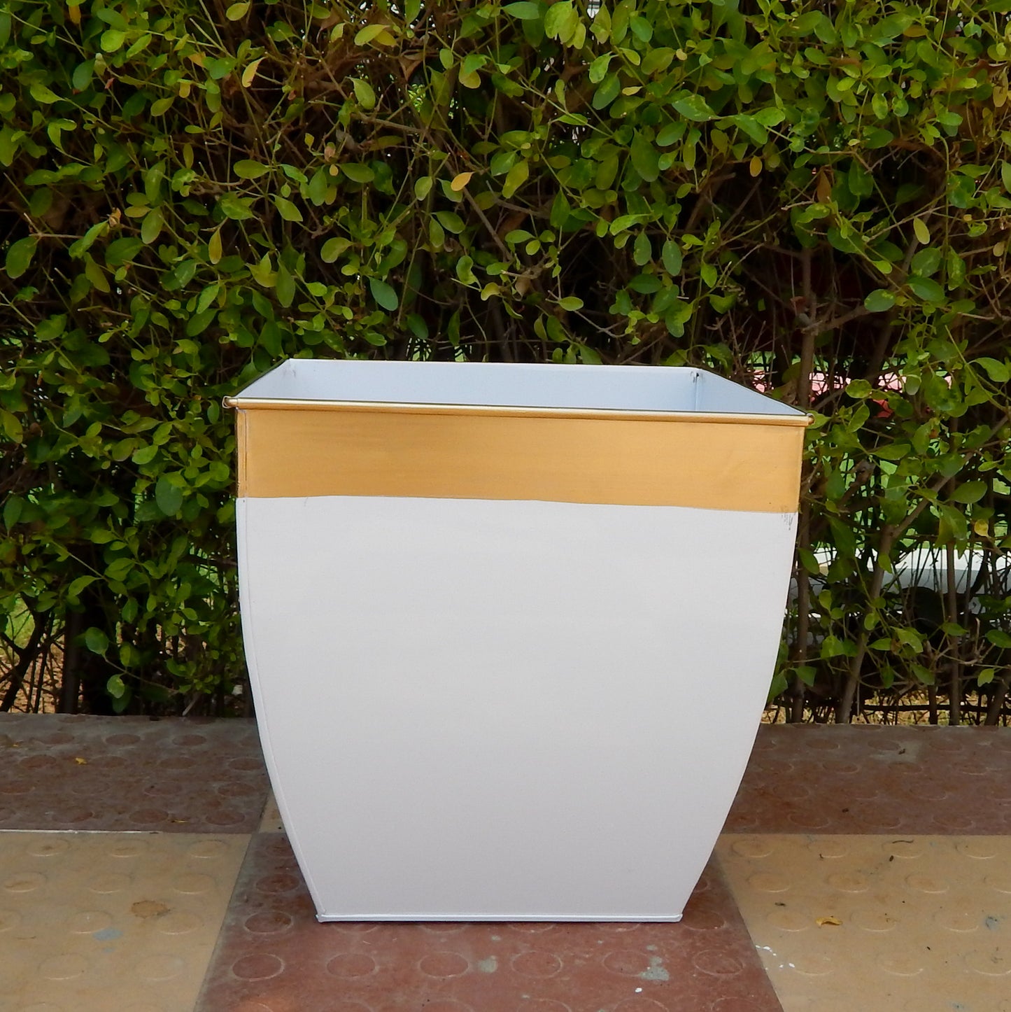 Midland 12 inches White Tapered Planter Large Planters freeshipping - Ecofynd